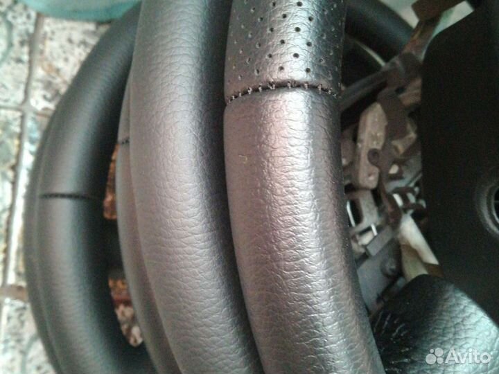 Руль на Nissan X-trail, 2010 г.в