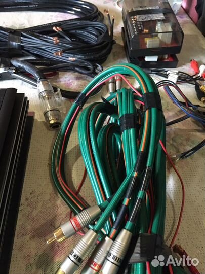 Комплект отличной музыки на автомобиль