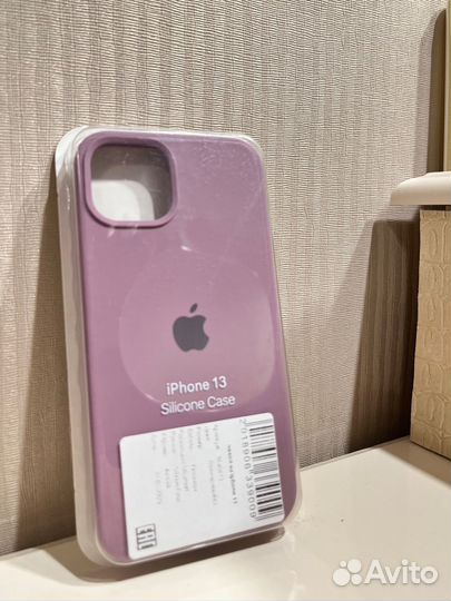 Чехол на iPhone 13