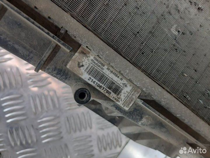 Радиатор охлаждения двигателя Renault Logan L8