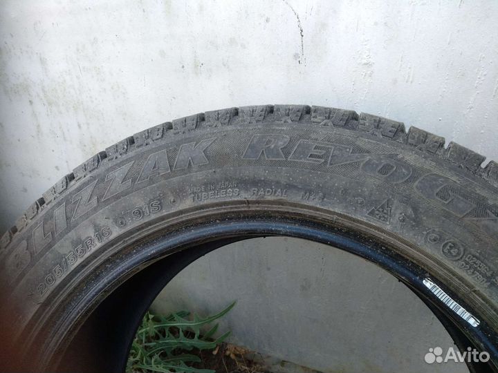 Bridgestone Blizzak Revo GZ 205/55 R16 91S