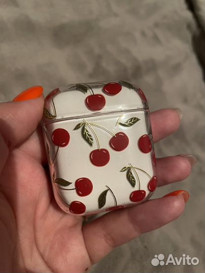 Чехлы на airpods 1/2