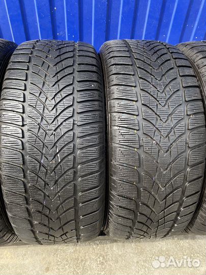 Dunlop SP Winter Sport 4D 235/55 R17