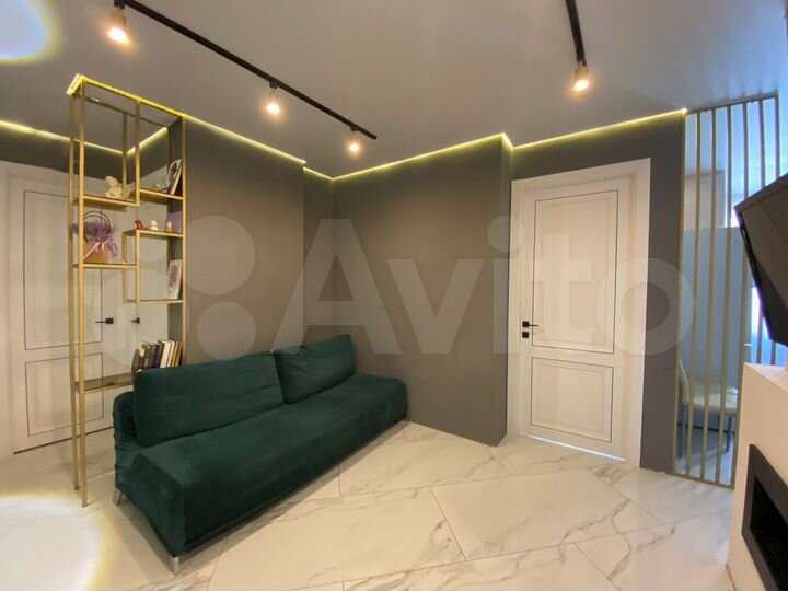 4-к. квартира, 90 м², 4/9 эт.