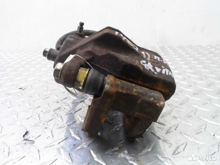 Суппорт передний правый Suzuki Grand Vitara 2 JT