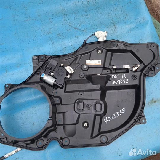 Стеклоподъемник электр. передний правый Mazda CX