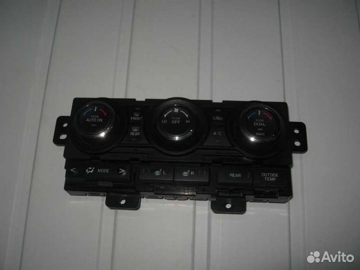 Блок управления климатической установкой Mazda CX