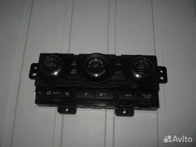 Блок управления климатической установкой Mazda CX