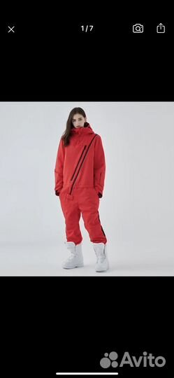 Комбинезон для зимних видов спорта