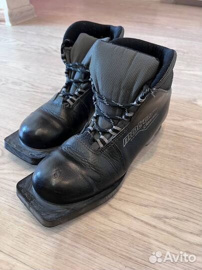 Ботинки лыжные 36 размер