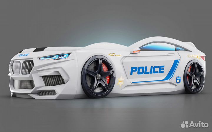 Детская кровать машина