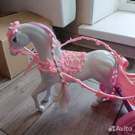 Барби и карета с лошадью