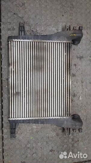Радиатор интеркулера Opel Antara, 2015