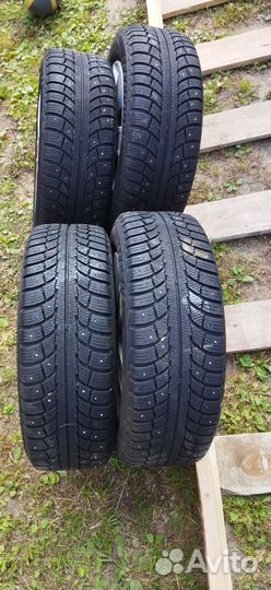 Зимние шины 195 60 15 на дисках 4*114.3
