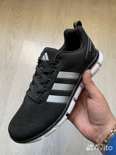 Кроссовки мужские adidas новые