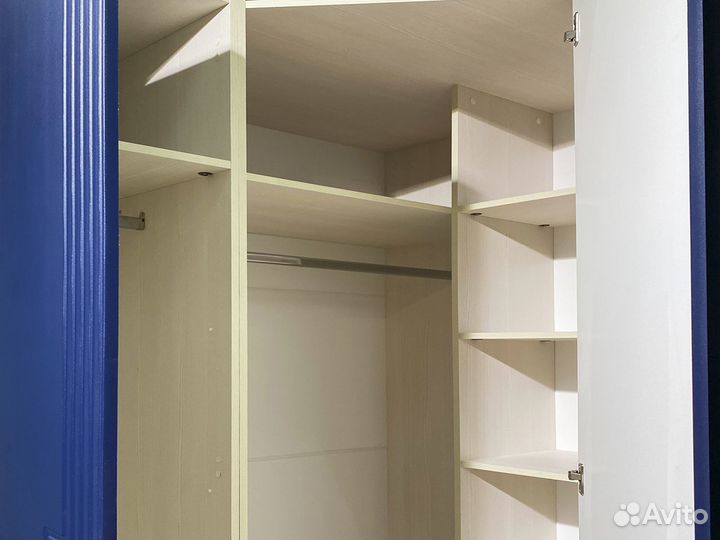 Шкаф угловой