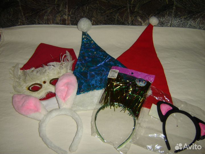 Новогодние колпаки и ободки. (пакетом 7предметов )