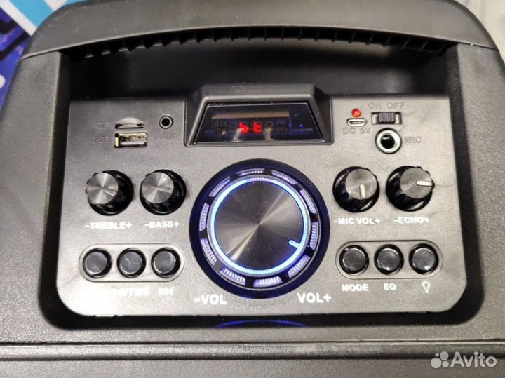 Блютуз колонка с беспроводным микрофоном