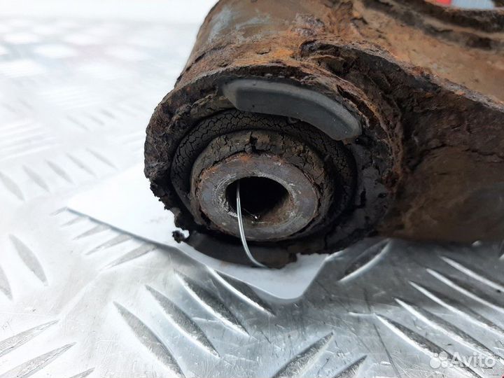 Рычаг задний правый Nissan Pathfinder R51 2006