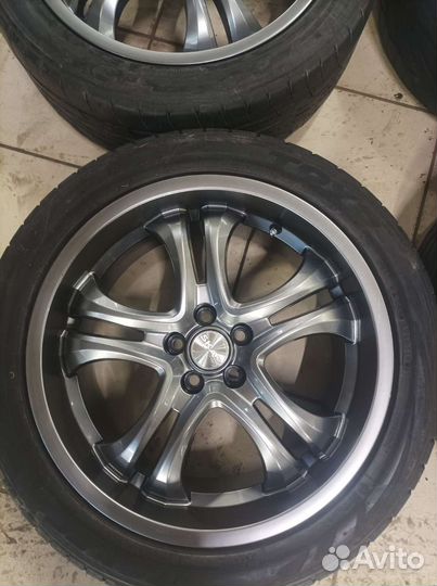R18 Toyo Proxes TR1 235/45, PCD 5x100 DIA 56.1
