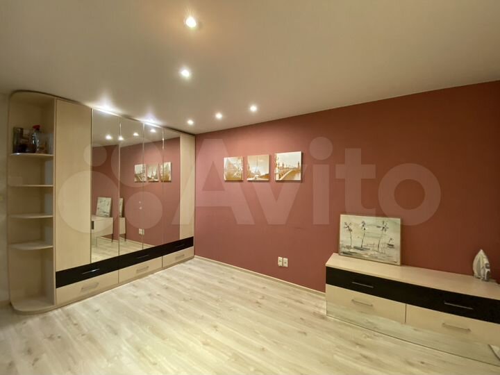 2-к. квартира, 55 м², 11/22 эт.