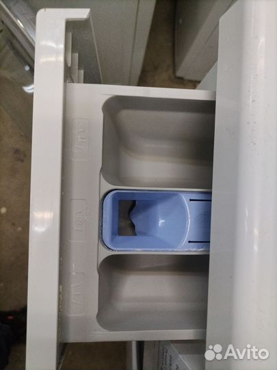 Стиральная машина LG 5 KG в идеальном состоянии