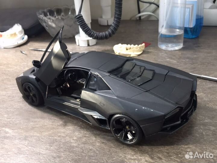 Lamborghini reventon 1:18