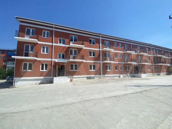 2-к. квартира, 70,3 м², 1/3 эт.