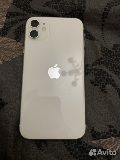 Телефон iPhone11