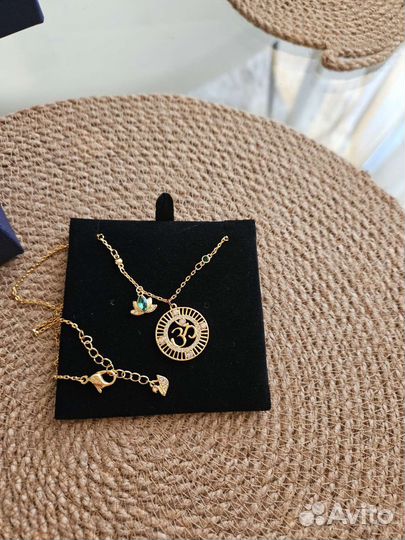 Кулон Swarovski Om