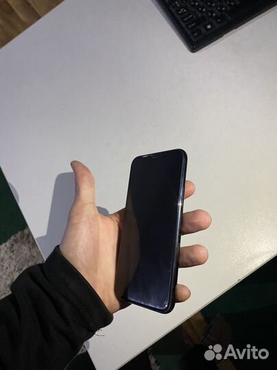 Телефон iPhone 11 про