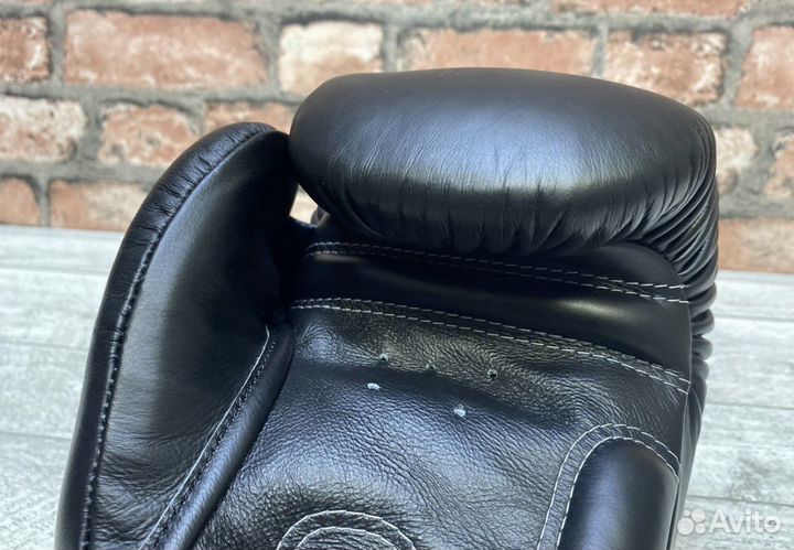 Боксерские перчатки Twins