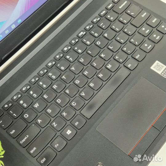 Игровой ноутбук Lenovo