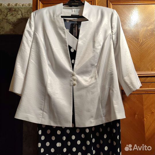 Платье с пиджаком (накидкой)