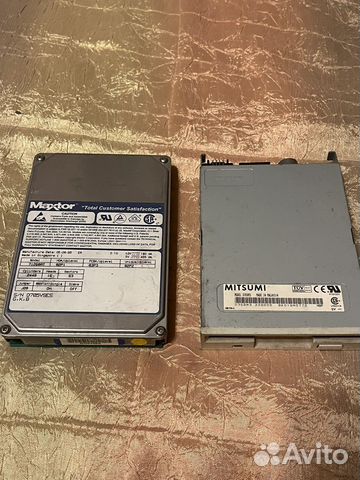 Maxtor жесткий диск + Mitsumi флоппи дисковод