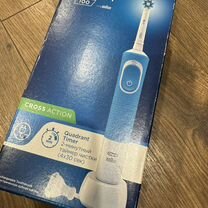 Зубная щётка Oral-B Vitatity 100 новая