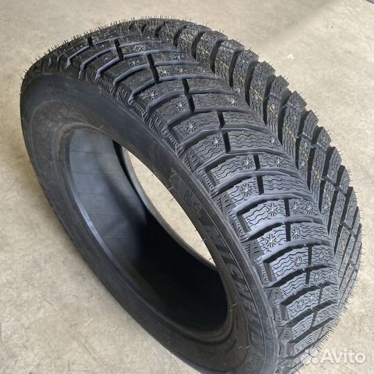 Michelin X-Ice North 4 215/60 R17 100T