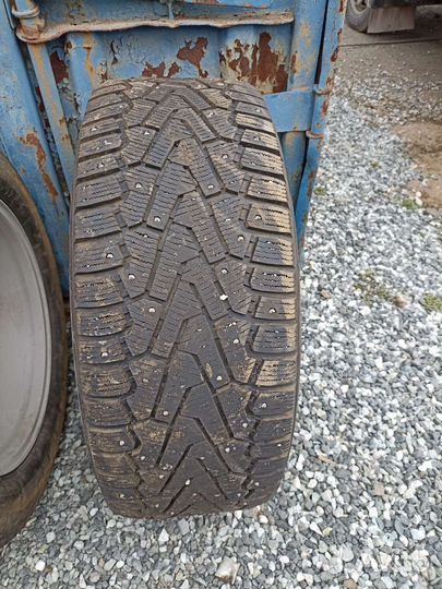 Pirelli Ice Zero 255/55 R18