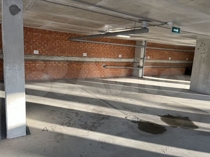 Машиноместо, 13 м²