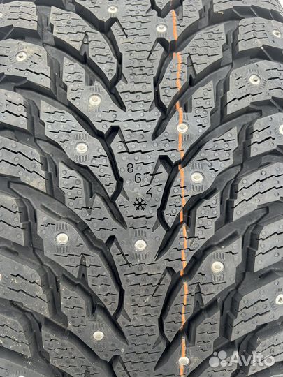 Nokian Tyres Hakkapeliitta 9 SUV 255/45 R19 104T