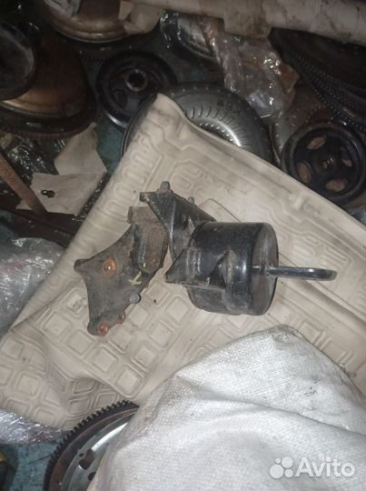 Подушка двигателя шевроле авео т 250