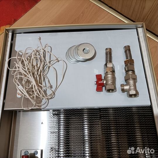 Внутрипольный конвектор с вентилятором