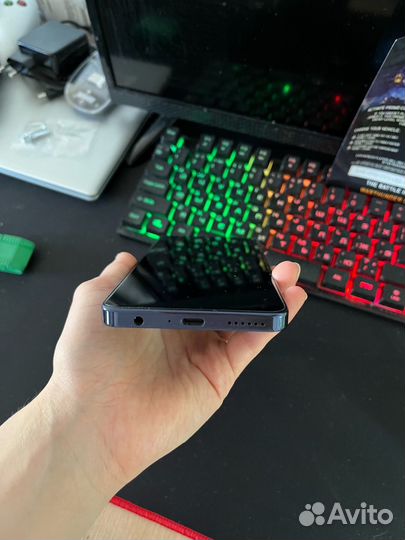 TECNO Camon 19 Pro, 8/128 ГБ