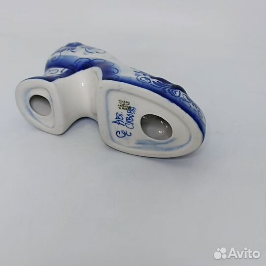 Обувь фарфоровая