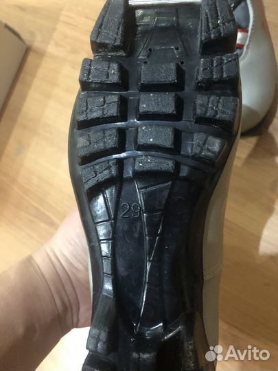 Лыжные ботинки