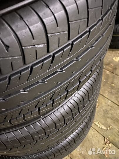 Yokohama dB Decibel E70 215/55 R17 V