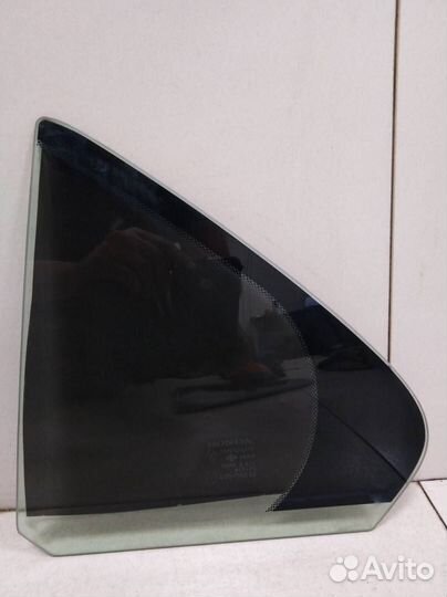 Стекло двери задней левой форточка Honda Accord 7