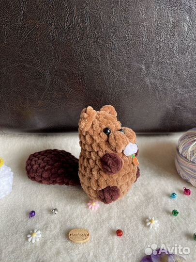 Мягкая вязанная игрушка, брелок. Бобр и хомячок