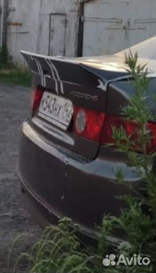 Продам спойлер