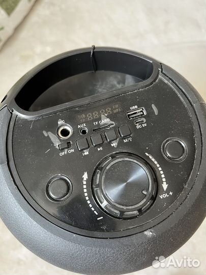 Музыкальная колонка с блютузом